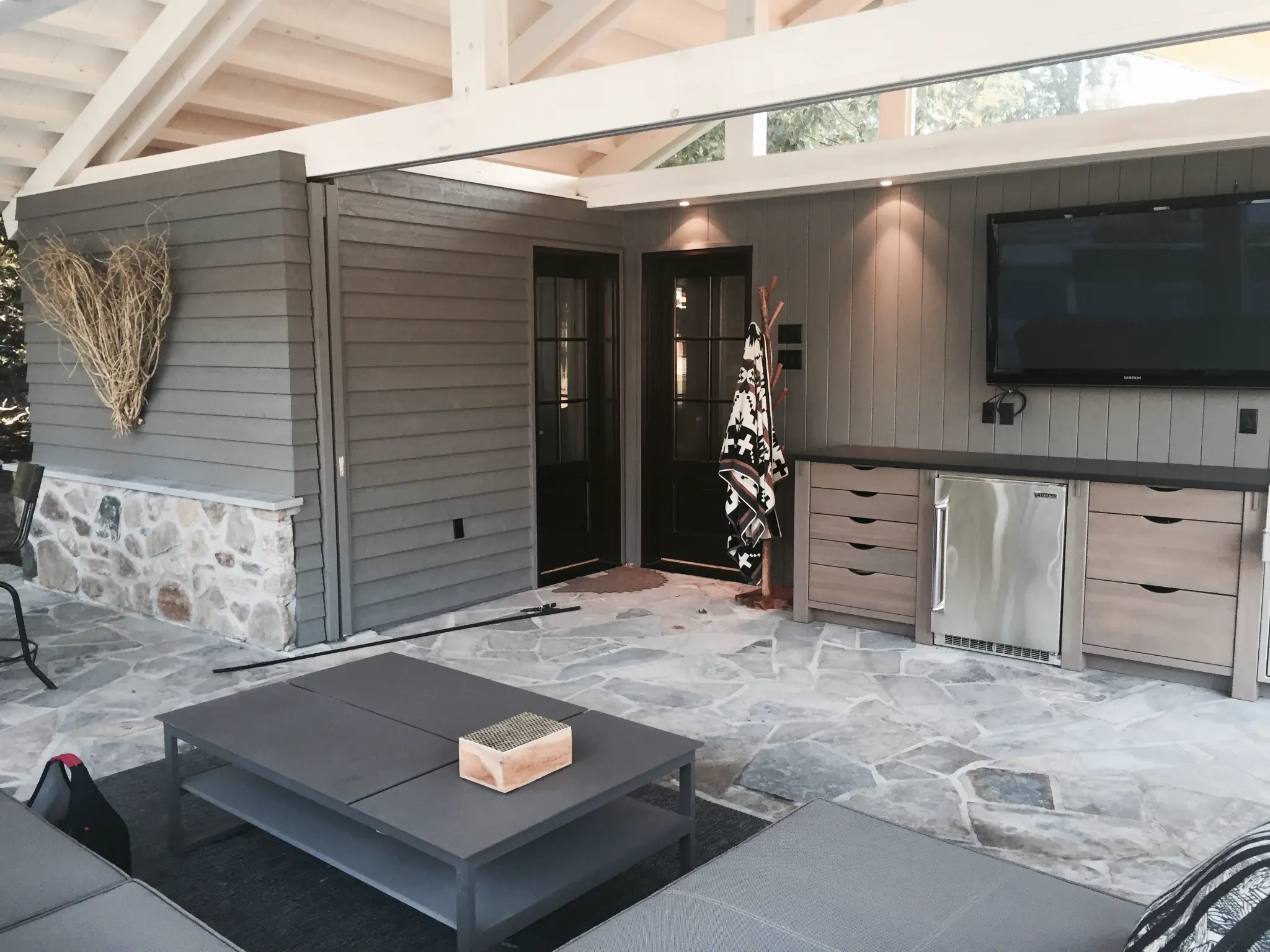 Pool House — Covered lounge area