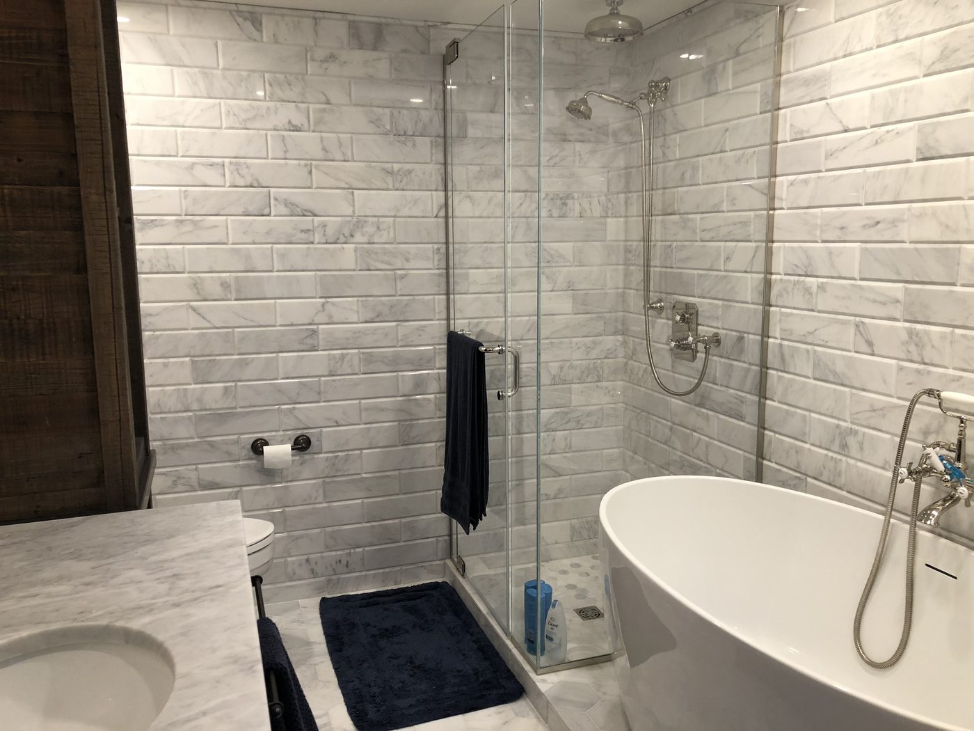 St-Augustin Condo — Master bathroom